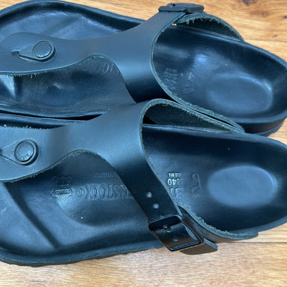 Birkenstock Thongs Black Size 37 EUC, leather - Picture 3 of 5
